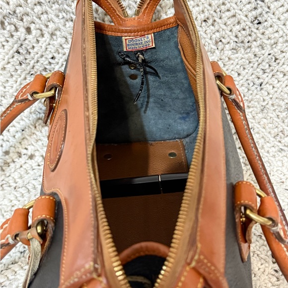 Dooney & Bourke Black and British Tan Vintage Shoulder Satchel - Picture 4 of 5